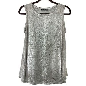 🛍️ Metallic Silver Tank Top